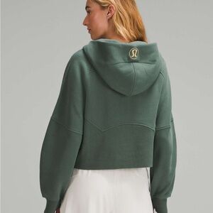 lululemon athletica dark forest Cropped scuba half zip